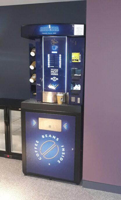 'Coffee club' serving towers - Image 8